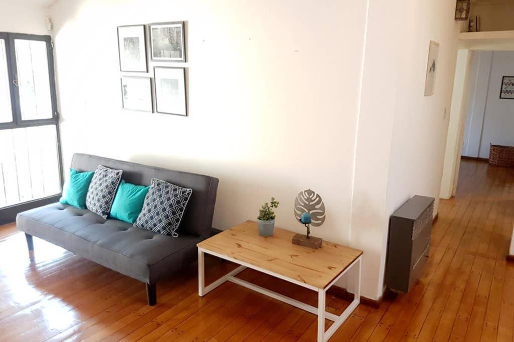 Vila Big Beautiful House With Garden In 5Ta Seccion Neighbourhood Mendoza Exteriér fotografie